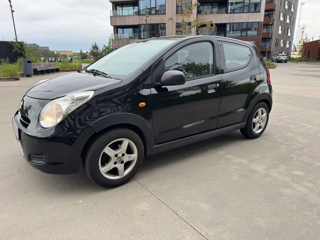 Billede 2 - Flot velholdt Suzuki alto bemærk lav km tal