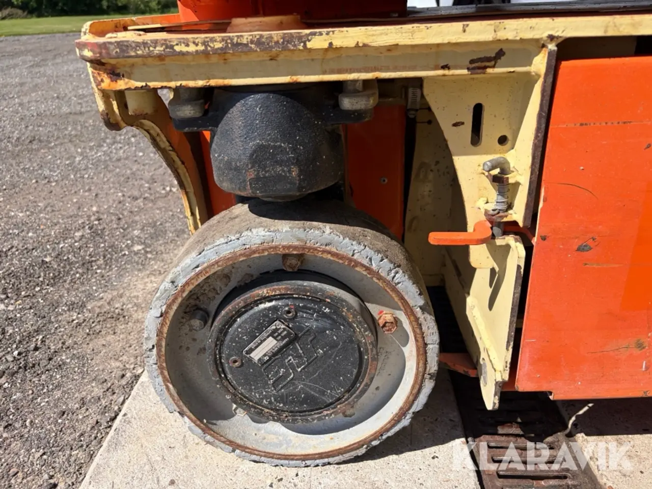 Billede 11 - Søjlelift Jlg 1230es