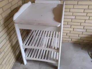 Puslebord hvid massiv træ Troll