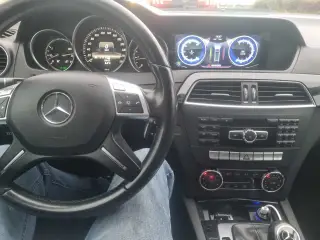 Flot Mercedes C200 S204