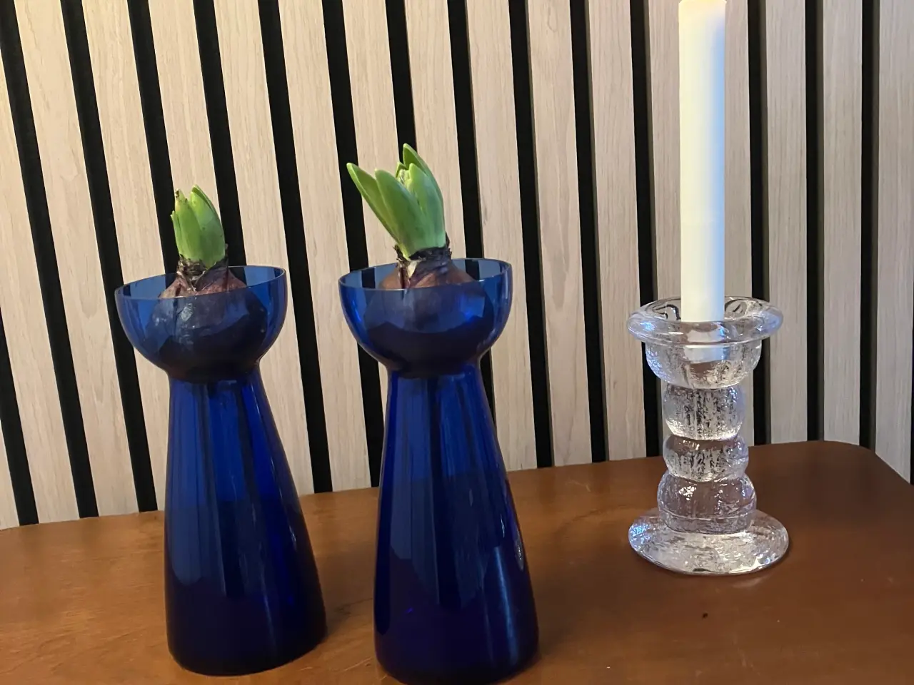 Billede 1 - Hyacintglas i blå og rød.