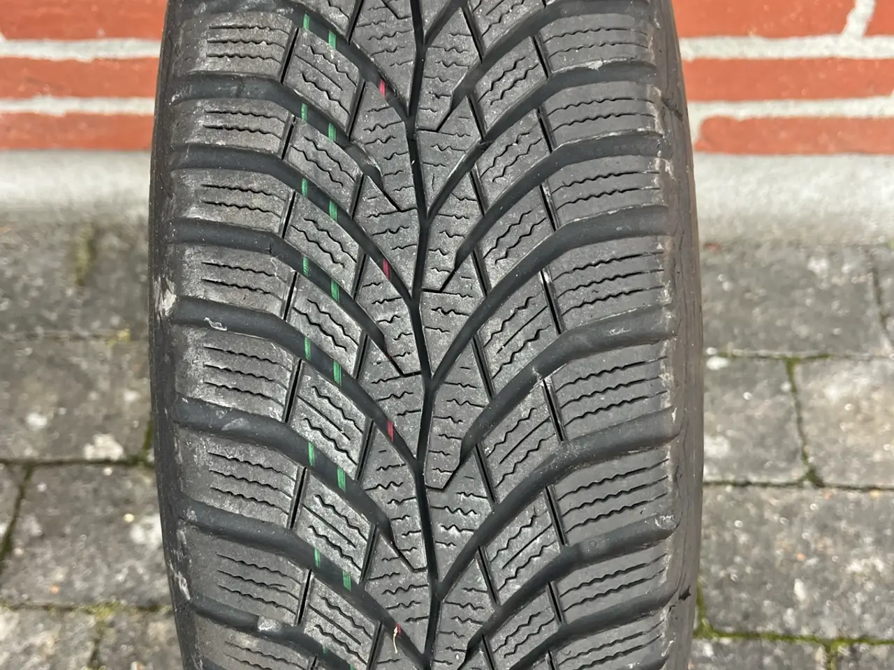 Billede 2 - Vinterdæk 4 stk - Continental 15”