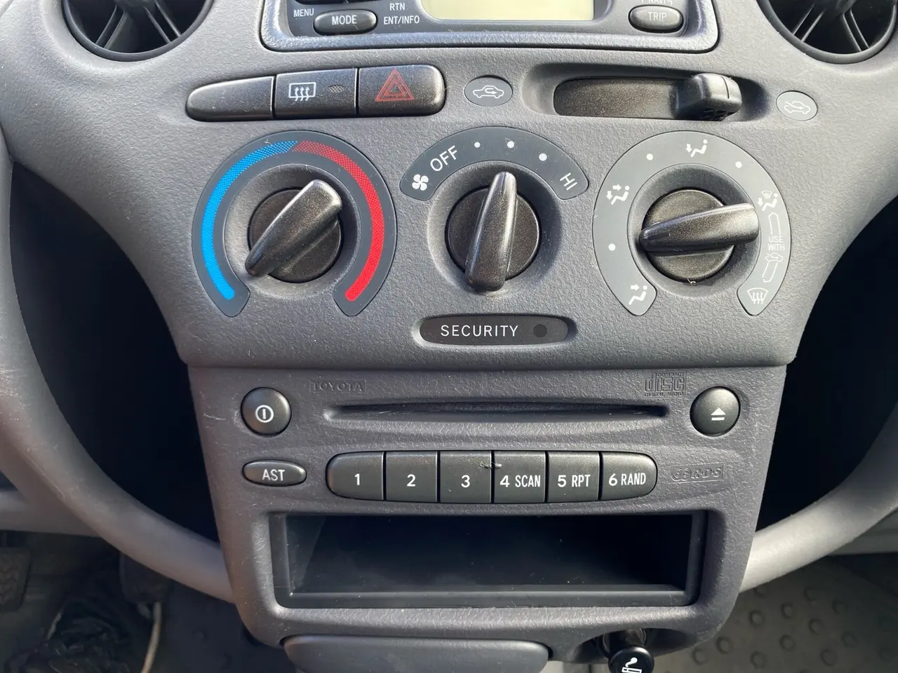 Billede 13 - Toyota Yaris 1,0 Linea Terra 68HK 3d