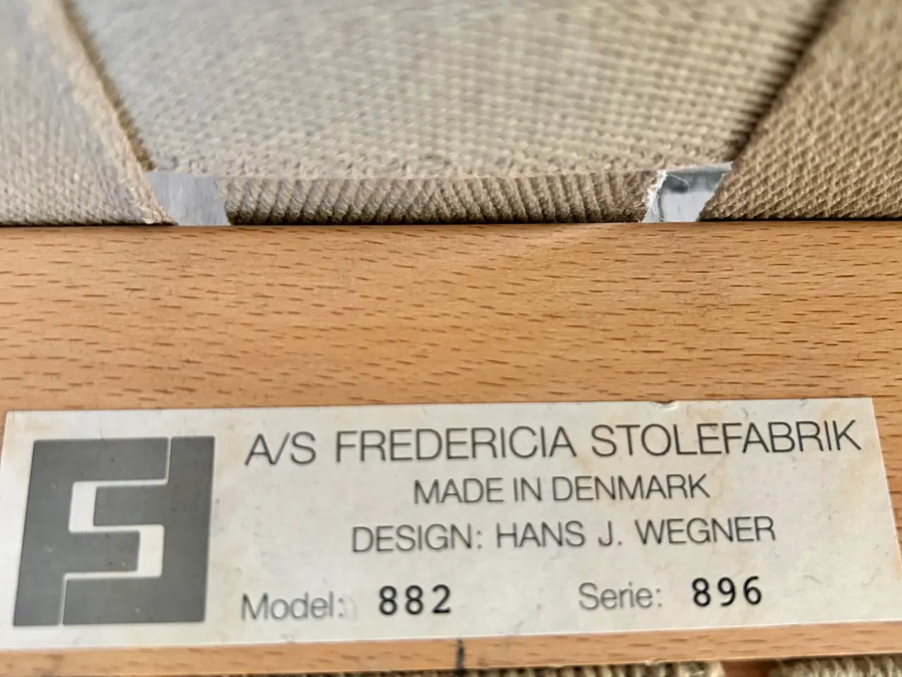 Billede 2 - Hans J. Wegner 8 spisestole i bøg model 882