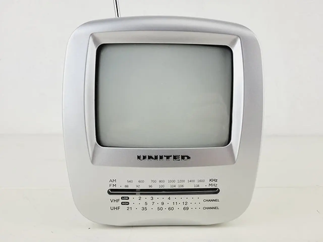 Billede 2 - Retro United UTV 4002R Mini tv og Radio
