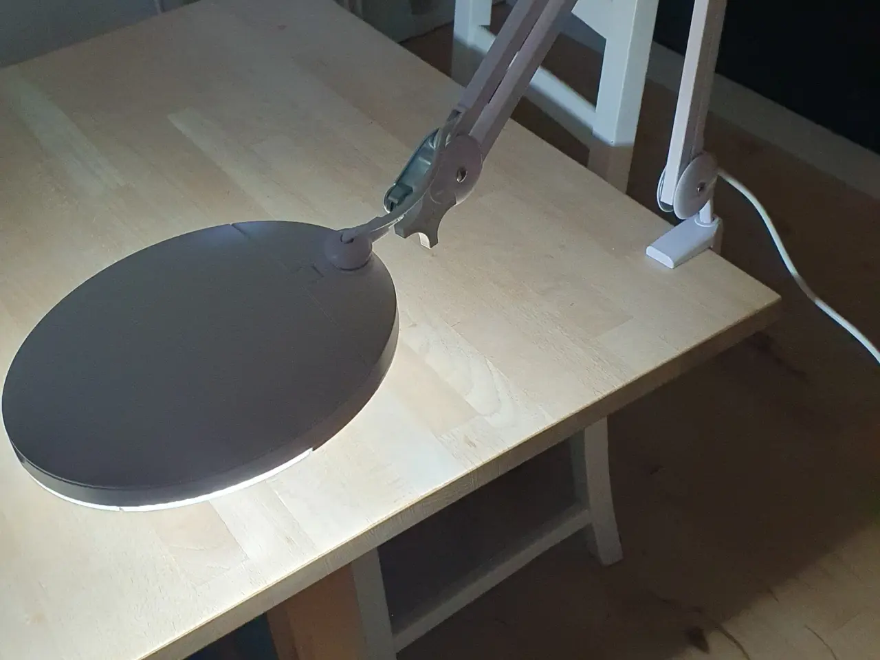Billede 4 - LED læselampe med forstørrelsesglas