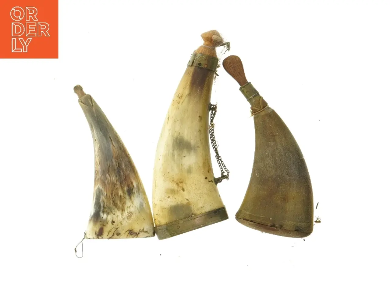 Billede 1 - Tre antikke krudthorn (str. 21 cm)
