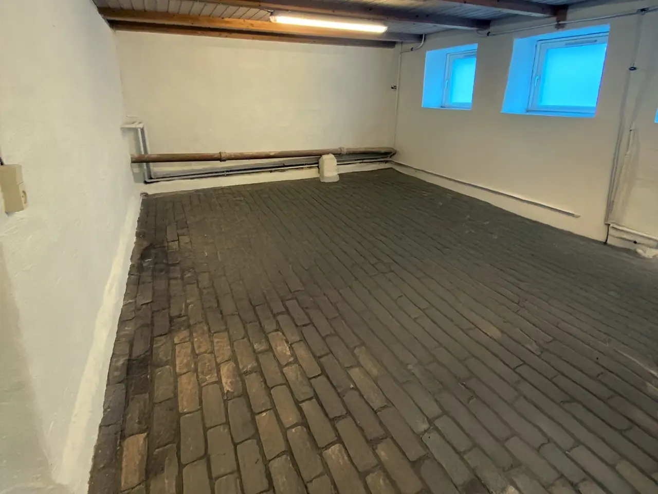 Billede 2 - Billigt værksted/hoppyrum/lager i Aalborg centrum