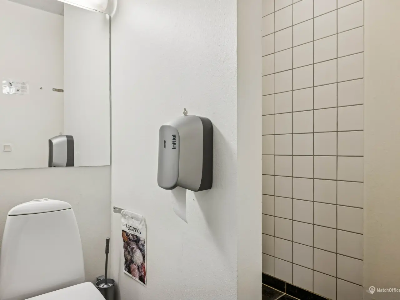 Billede 29 - Rummelig lagerejendom beliggende i Odense med direkte adgang til E20 Fynske Motorvej