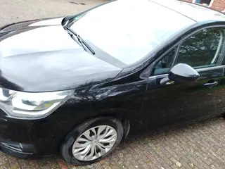 Citroen C4 Blue HDI 100