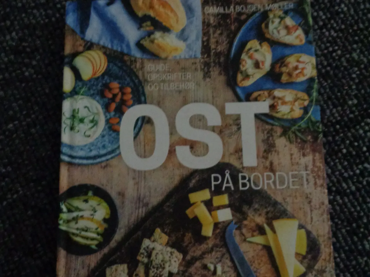 Billede 1 - Ost på bordet