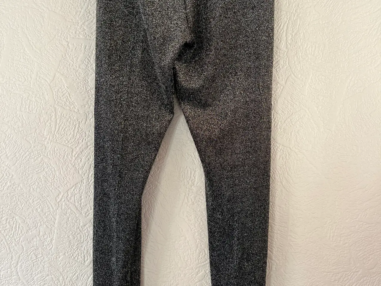 Billede 5 - Glimmer Leggings fra Liberte. (Str. M/L)
