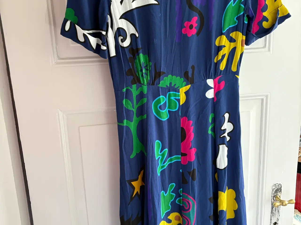 Billede 5 - Fin kjole fra Desigual. 