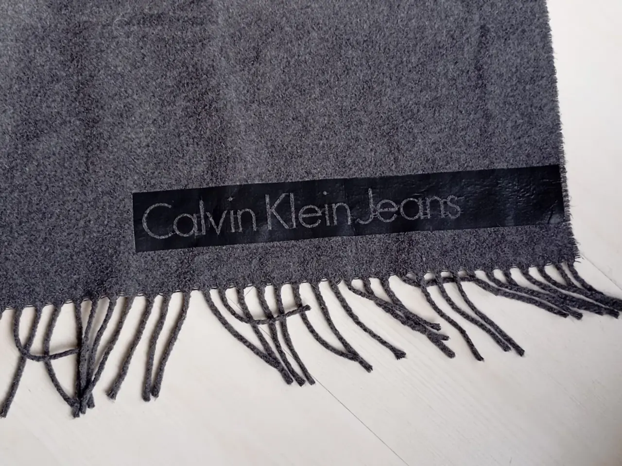 Billede 6 - Calvin Klein Jeans halstørklæde. Uld