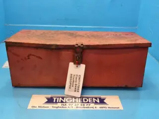 Case 844S Værktøjskasse