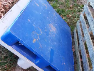 Plast palle kraftig 120cm x 100cm