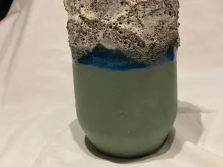 Strehla fat lava vase