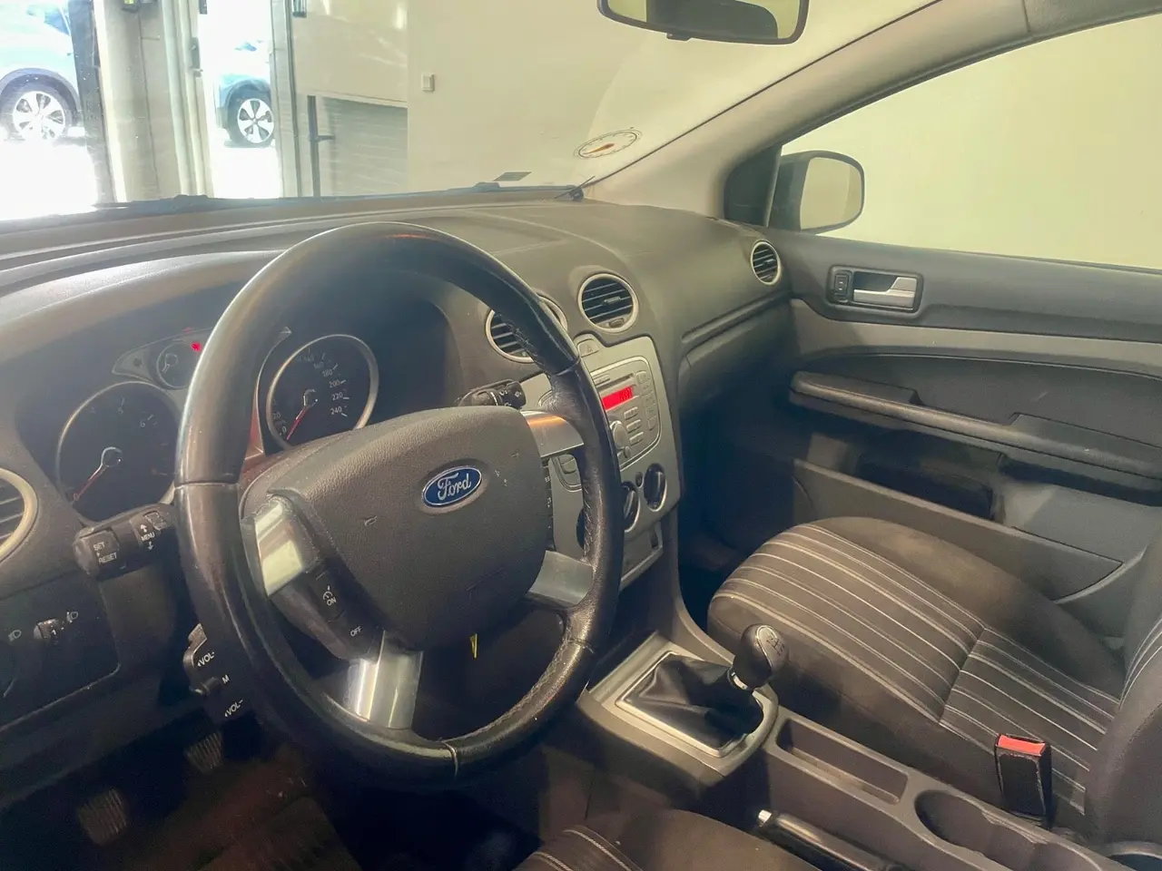 Billede 7 - Ford Focus 1,8 Trend stc.