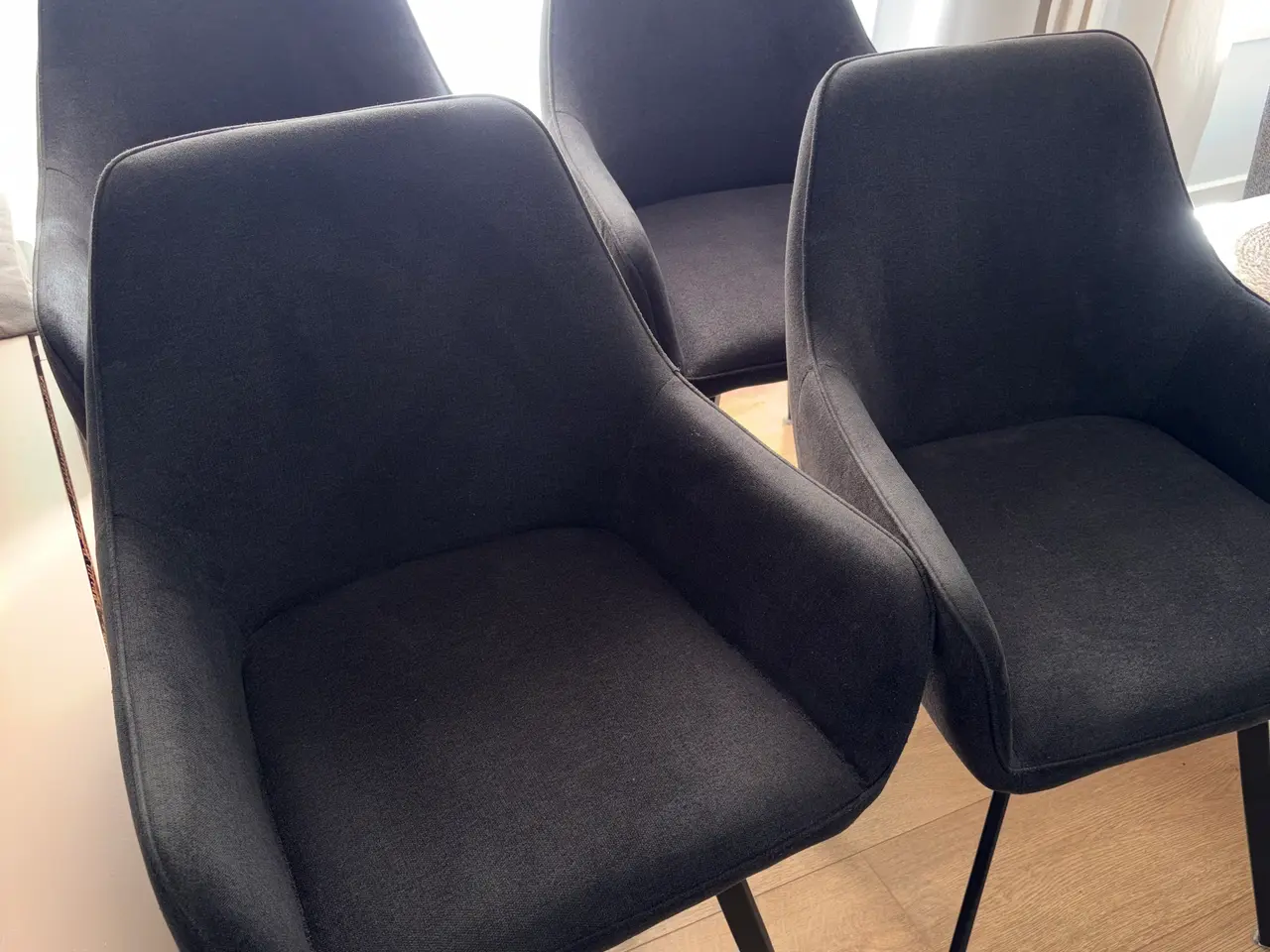 Billede 3 - 4 stilfulde spisebordsstole med drejefunktion 