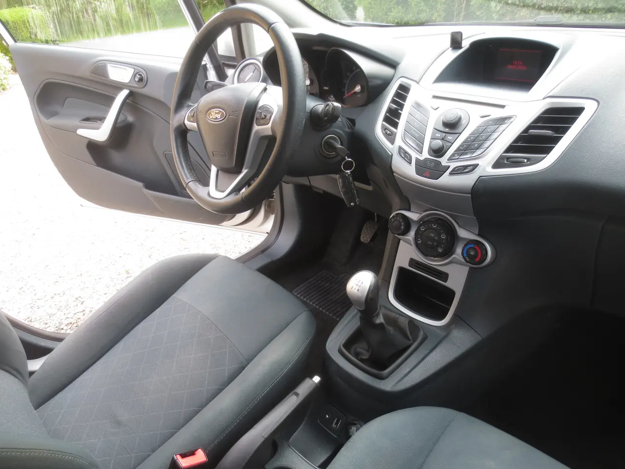 Billede 13 - Pæn Ford Fiesta 1.6 TD år 12 