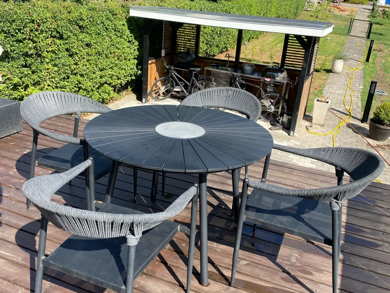 Billede 3 - Skøn bord Ø120 og 4 stole