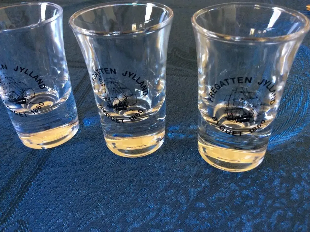 Billede 2 -  3 snapseglas fra fregatten Jylland