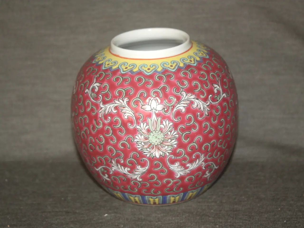 Billede 1 - Vase / krukke fra Kina 12,5 cm