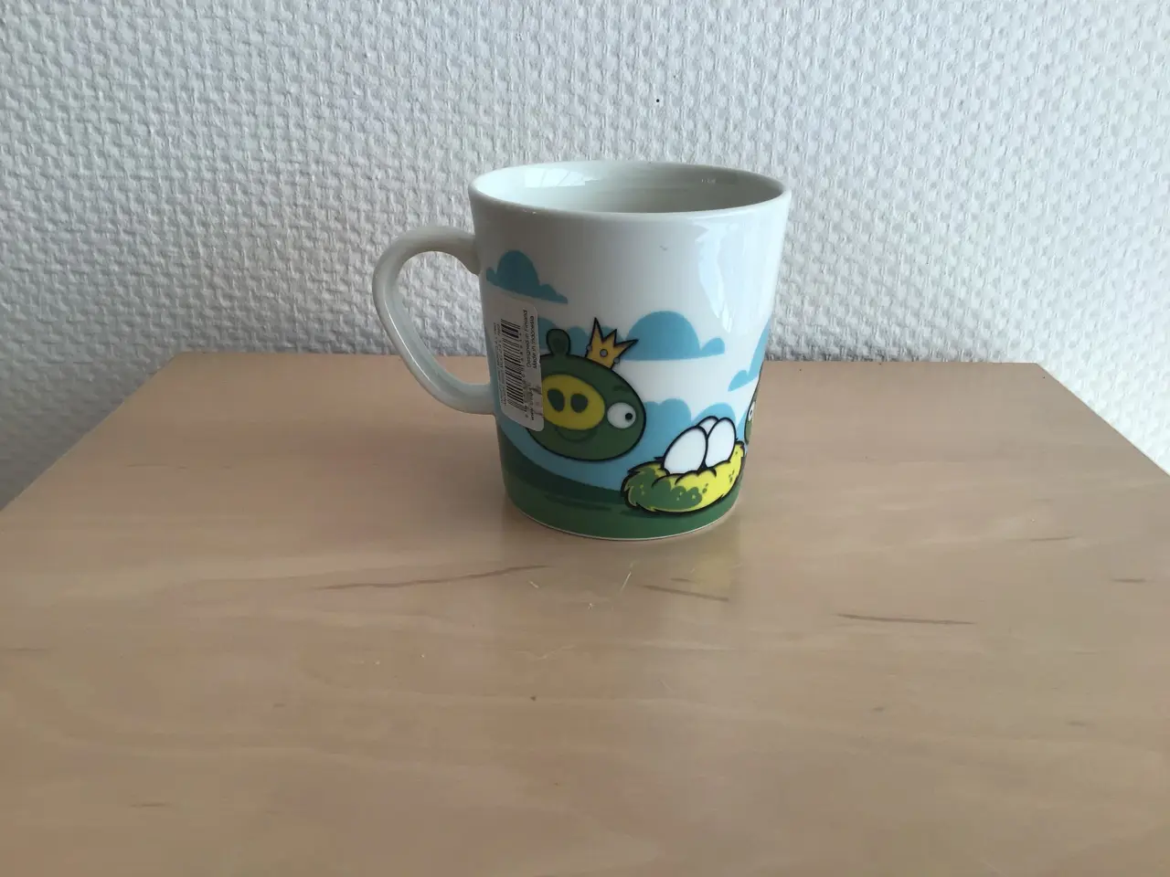 Billede 2 - Nyt Arabia Finland Angry Bird red krus 0,4L.