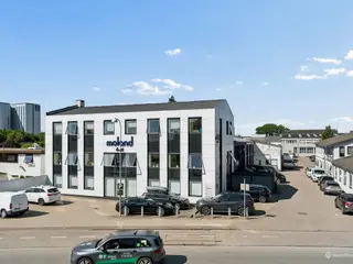 Kontorlejemålmed udsigt til Kastrup Havn og nabo til lufthavnen