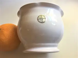 Smuk kridhvid urtepotteskjuler