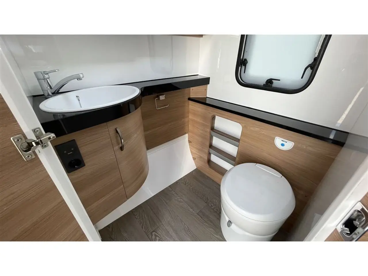 Billede 8 - 2023 - Hobby De Luxe 460 SFf