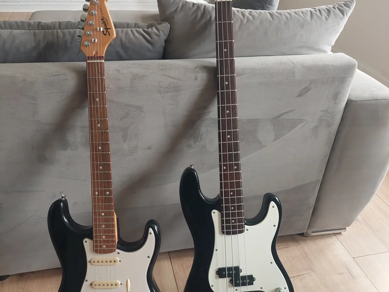 Billede 1 - Bas og guitar 