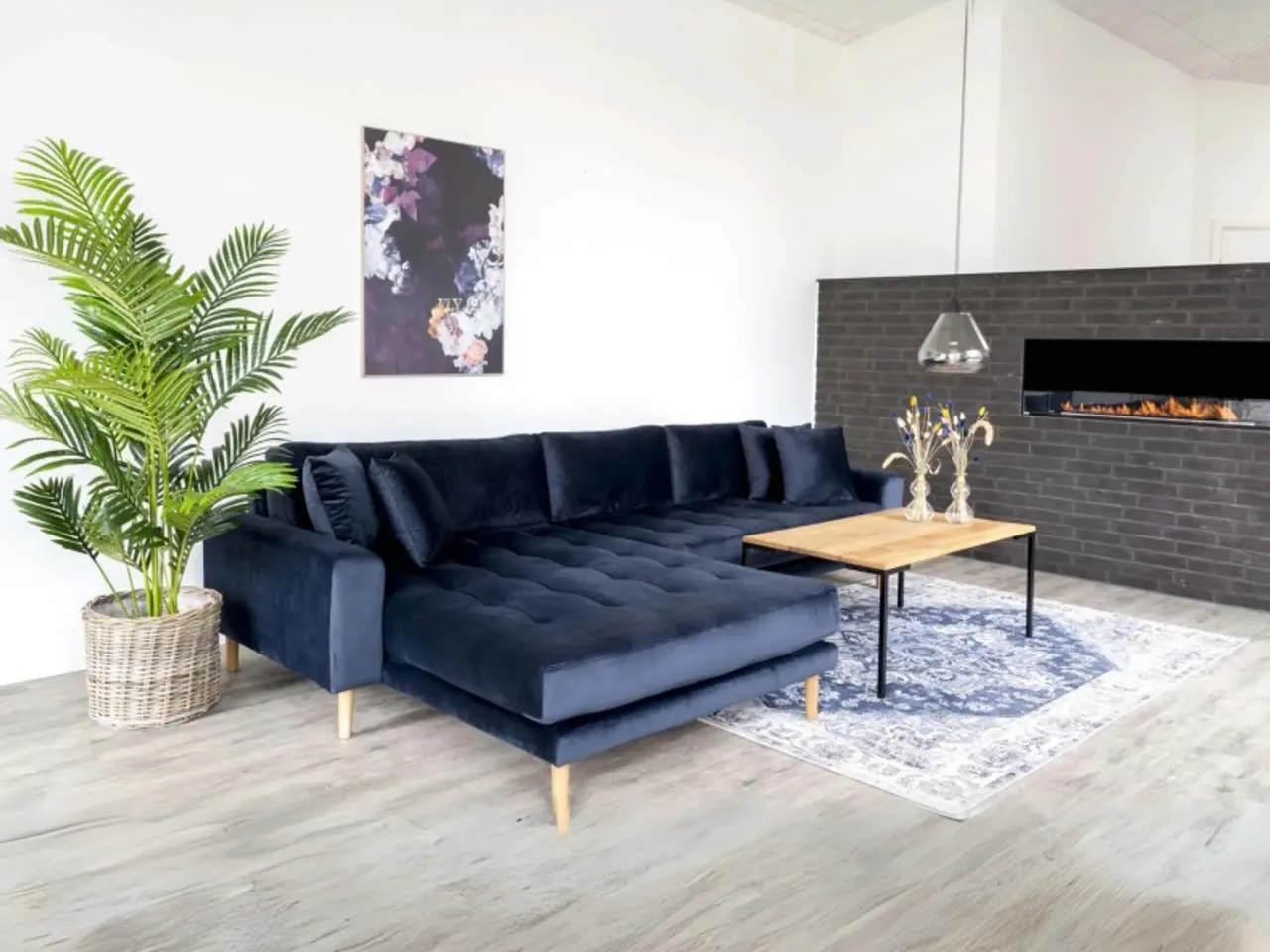Billede 1 - Lido - Venstrevendt Chaiselongsofa - Mørkeblå velour