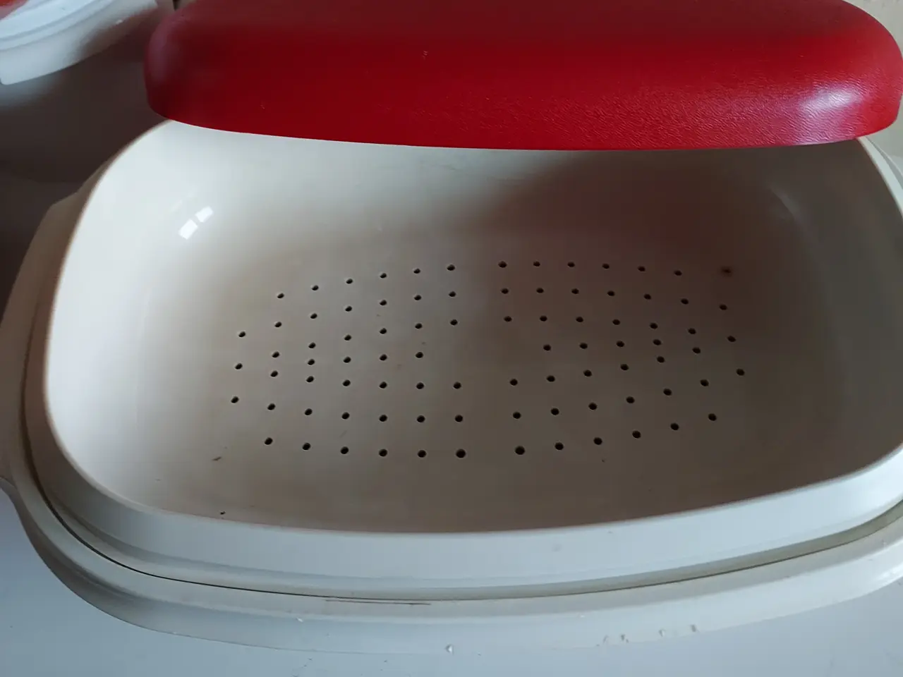 Billede 1 - Tupperware fad med si