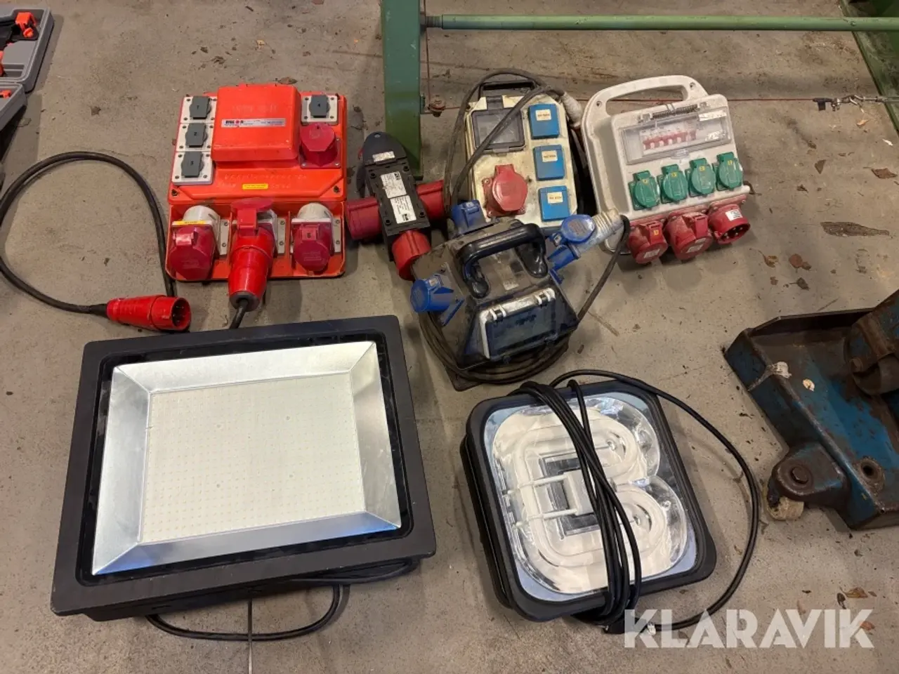 Billede 3 - Lot Eltavler og arbejdslamper
