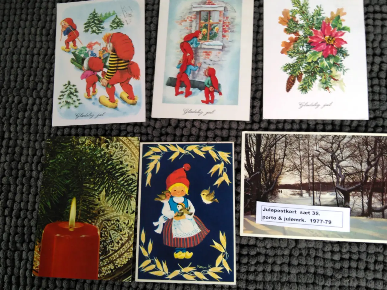 Billede 5 - 54 julepostkort med porto & julemrk. 1977- 84