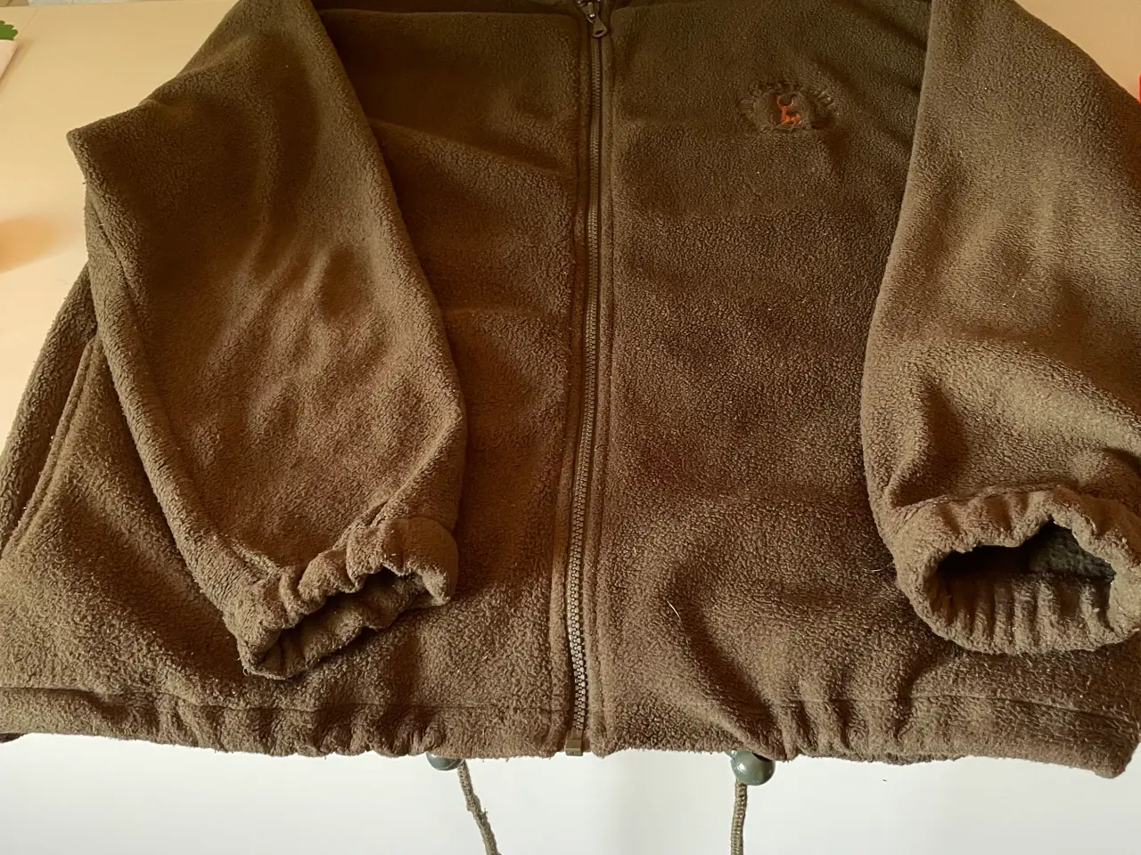 Billede 1 - Fleecejakke str. S fra deerhunter