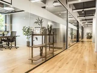 14 personer kontorsuite