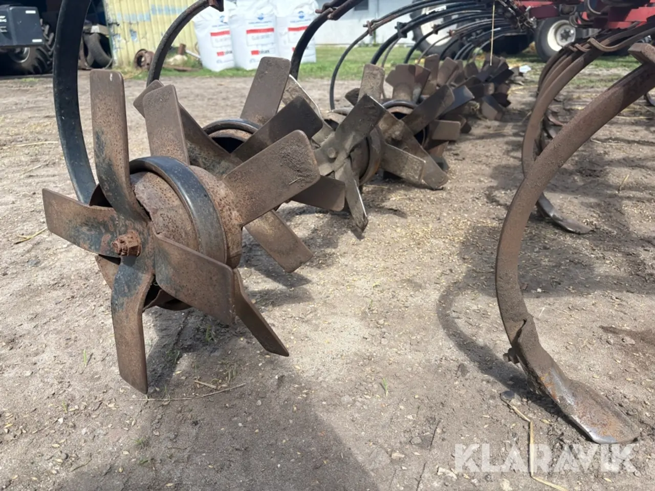 Billede 9 - Harve Kongskilde vibroflex VF 313 med efterafgrøde sprøjte