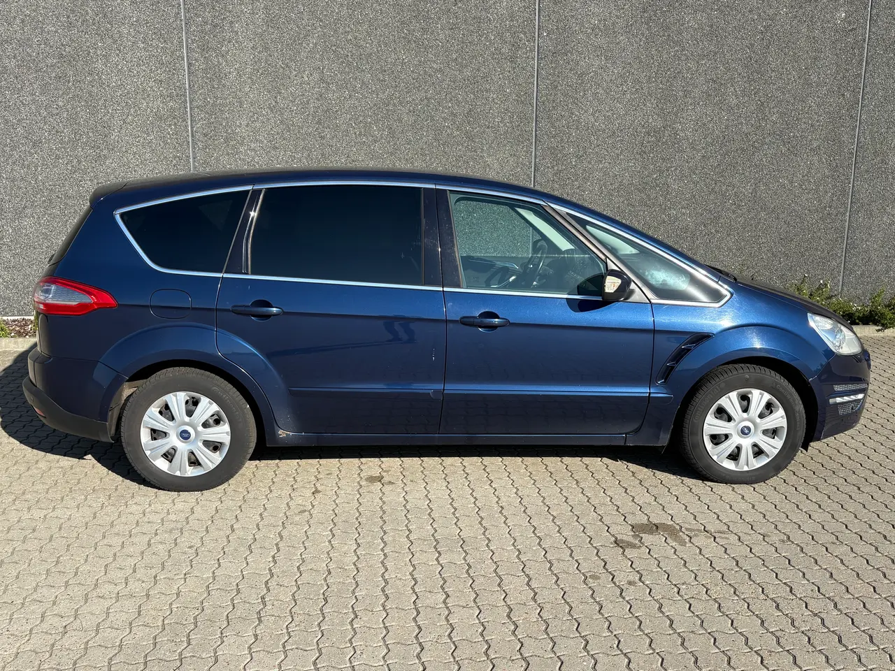 Billede 2 - Velkørende og pæn 7 prs. S-Max - OBS skal synes nu