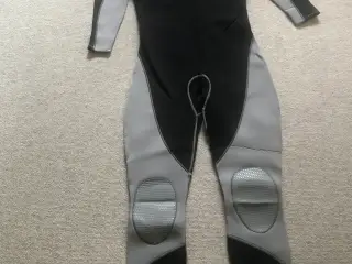 Våddragt, 3 mm neopren, fabrikat Wave