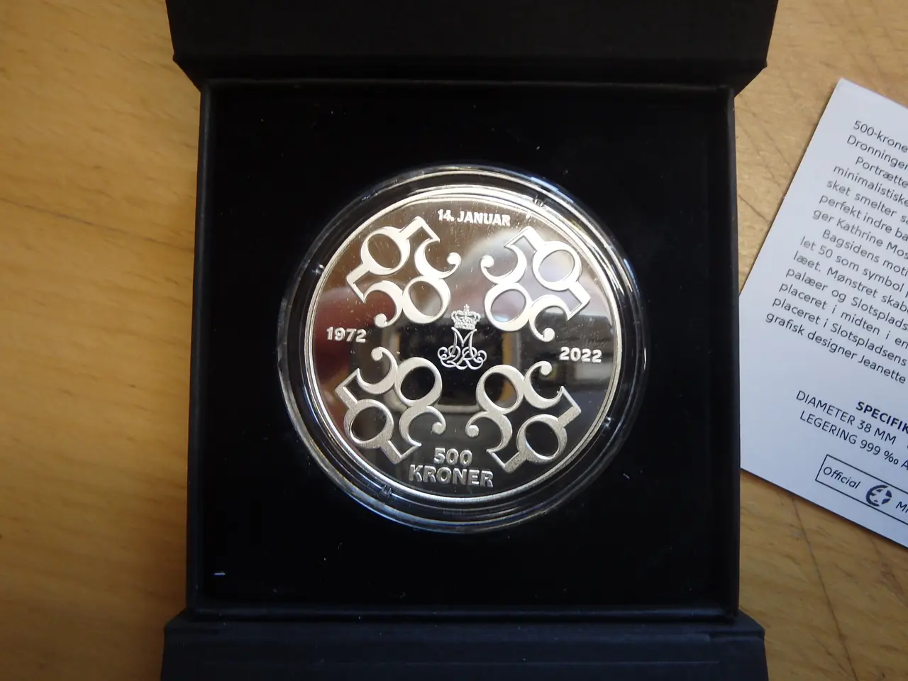 Billede 2 - Dr. Margrethes 50 års regeringsjub. 500 kr. i sølv