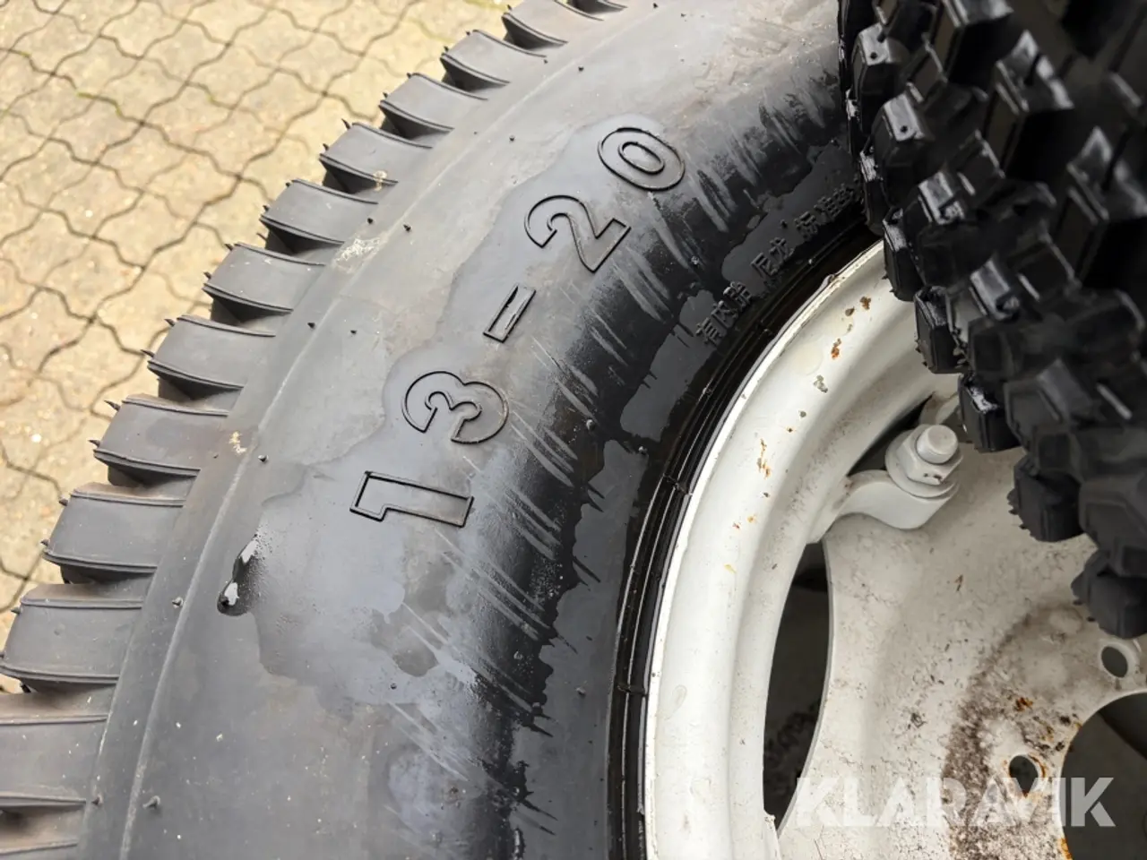 Billede 7 - Kompakttraktor dæk 2 x 31x9.5 og 2 x 13-20