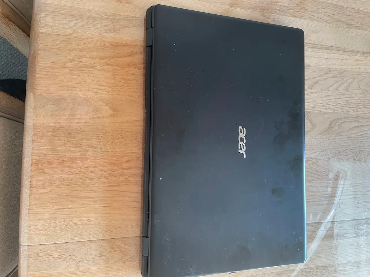 Billede 1 - Acer med Taske