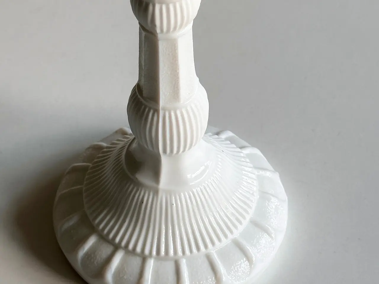 Billede 4 - Lysestage, opalineglas