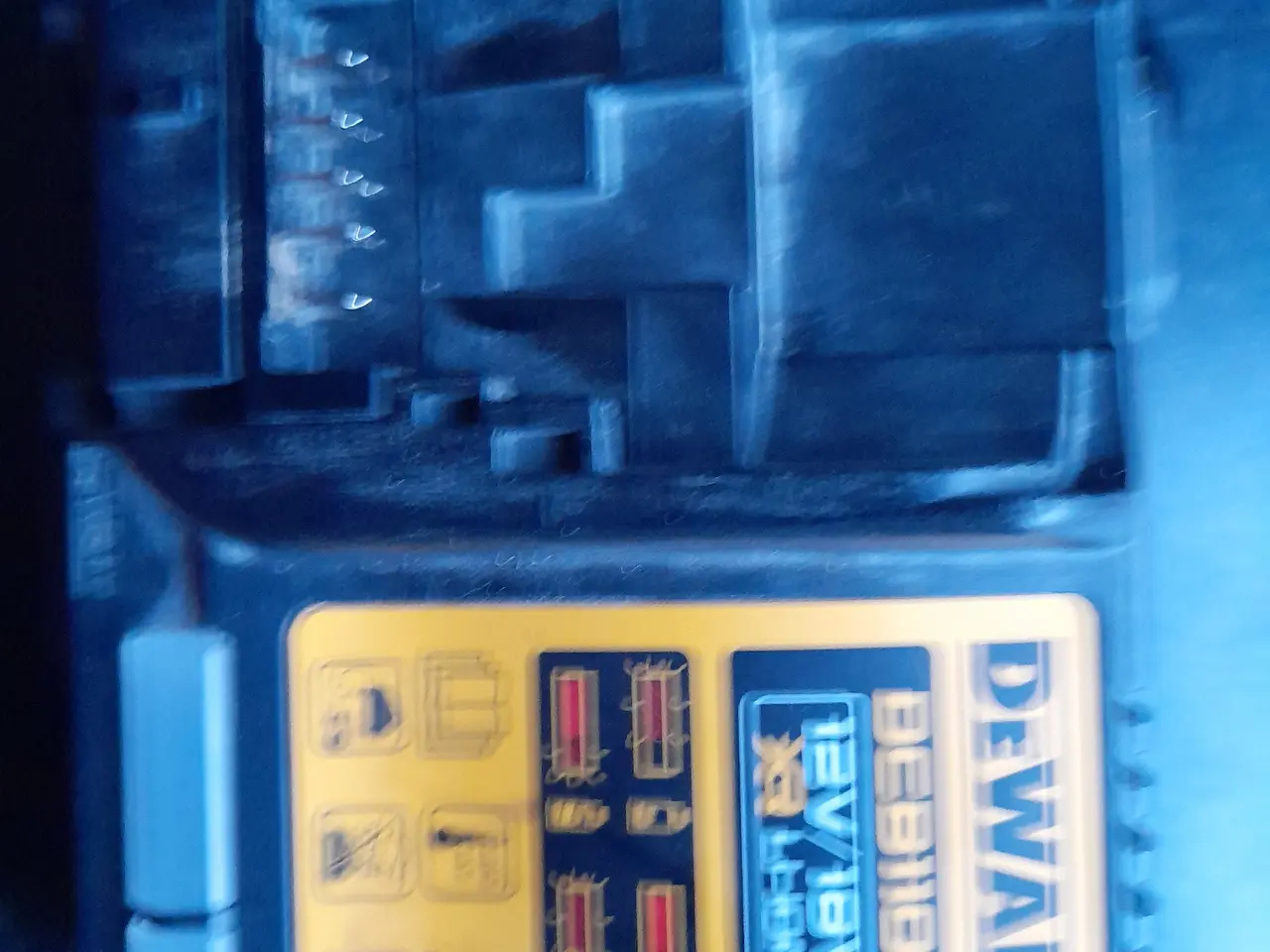 Billede 1 - Dewalt lader