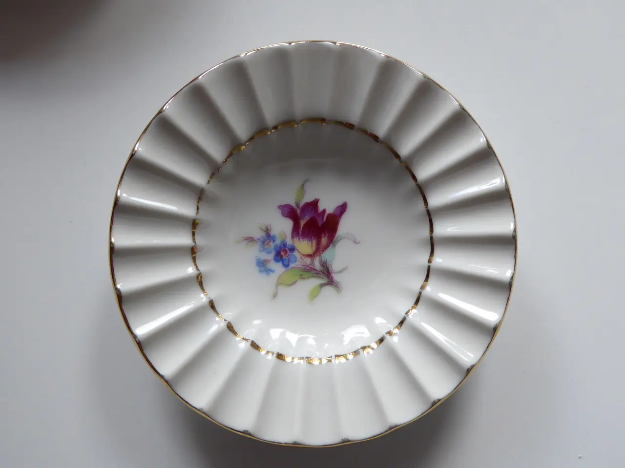 Billede 5 - Original gammel kuvert /askebæger med blomster fra