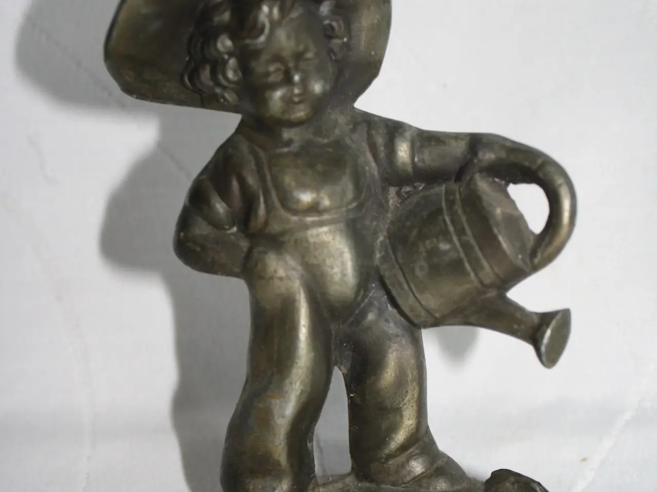 Billede 3 - Bronzefigur, barn med vandkande