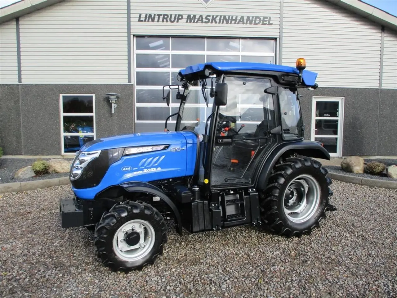 Billede 8 - Solis Ny kompakt traktor til små penge