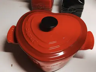 Le Creuset fad og krukker